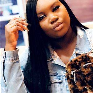 Meet your Posher, Jasmine